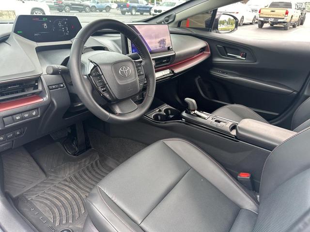 Photo of 2025 Wind Chill Pearl Toyota Prius Plug-In Hybrid