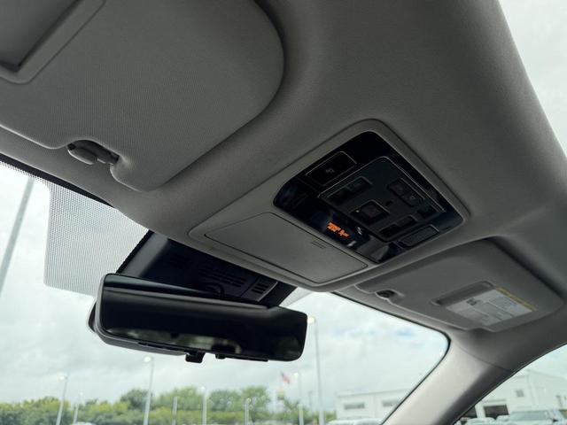 Photo of 2024 Celestial Silver Metallic Toyota Grand Highlander