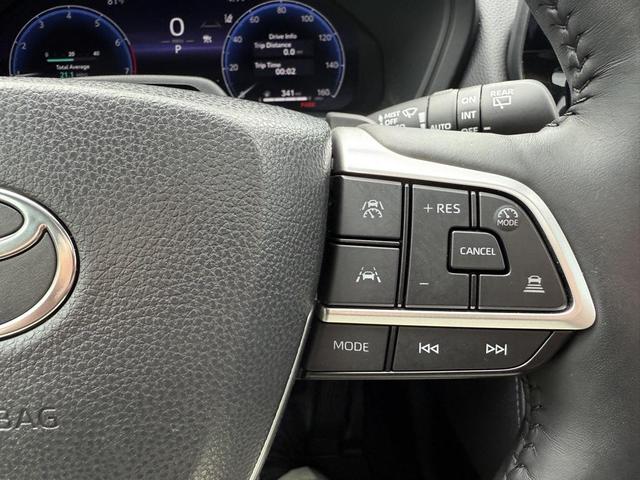 Photo of 2024 Celestial Silver Metallic Toyota Grand Highlander