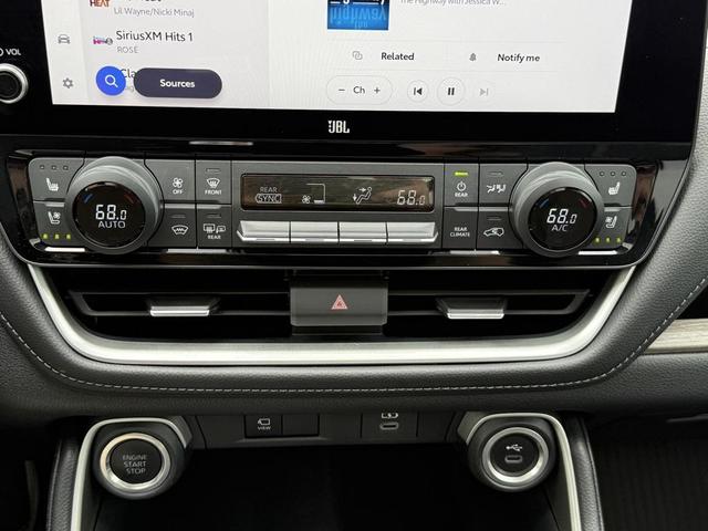 Photo of 2024 Celestial Silver Metallic Toyota Grand Highlander