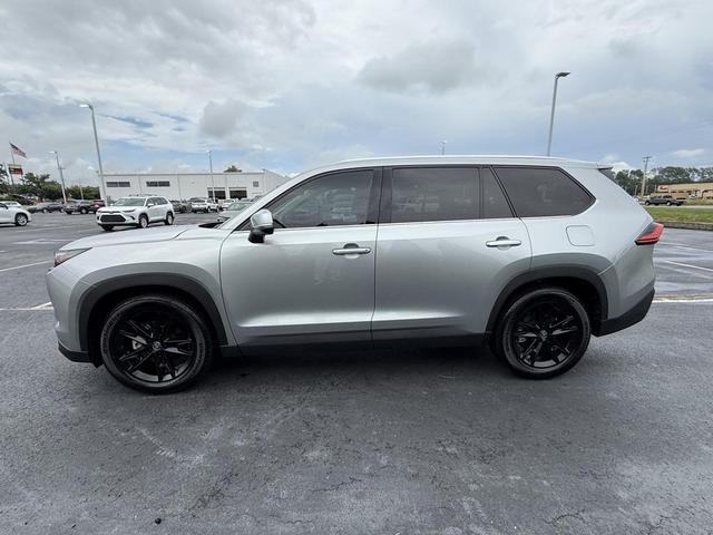 Photo of 2024 Celestial Silver Metallic Toyota Grand Highlander