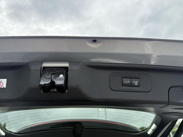 Photo of 2024 Celestial Silver Metallic Toyota Grand Highlander