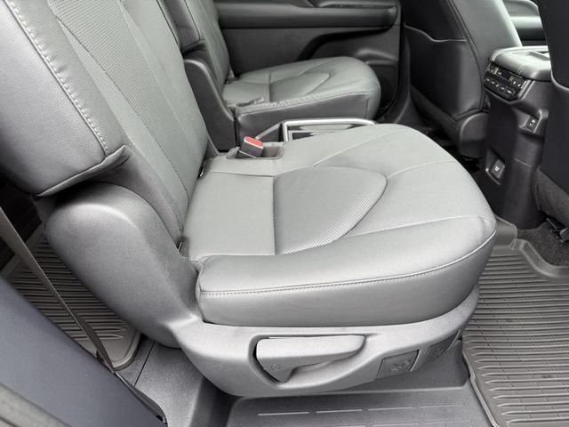 Photo of 2024 Celestial Silver Metallic Toyota Grand Highlander