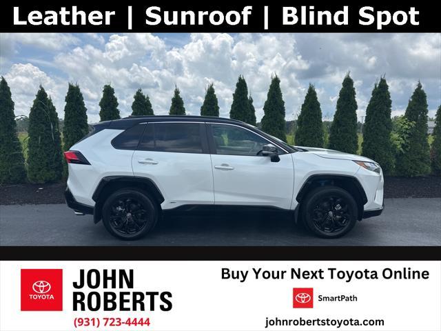 Photo of 2024 White Toyota RAV4 Hybrid