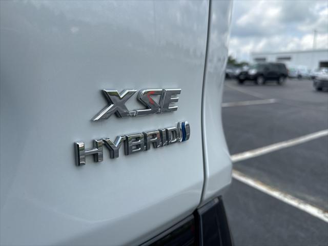 Photo of 2024 White Toyota RAV4 Hybrid