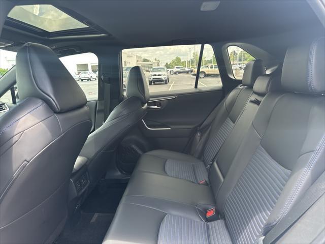 Photo of 2024 White Toyota RAV4 Hybrid