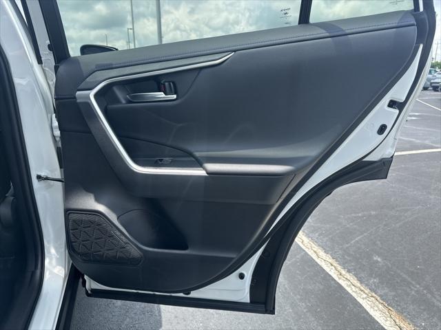 Photo of 2024 White Toyota RAV4 Hybrid