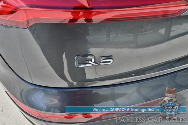 Photo of 2020 Daytona Gray Pearl Effect Audi Q5 e