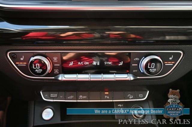 Photo of 2020 Daytona Gray Pearl Effect Audi Q5 e