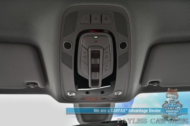 Photo of 2020 Daytona Gray Pearl Effect Audi Q5 e