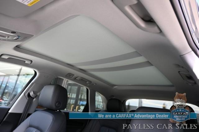 Photo of 2020 Daytona Gray Pearl Effect Audi Q5 e