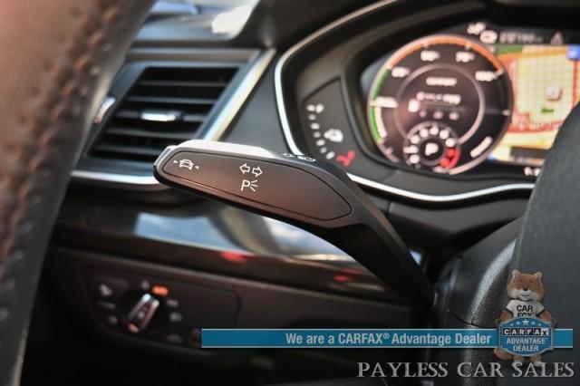 Photo of 2020 Daytona Gray Pearl Effect Audi Q5 e