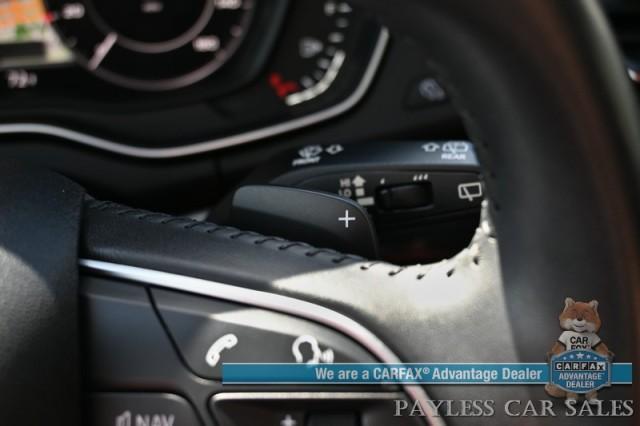 Photo of 2020 Daytona Gray Pearl Effect Audi Q5 e