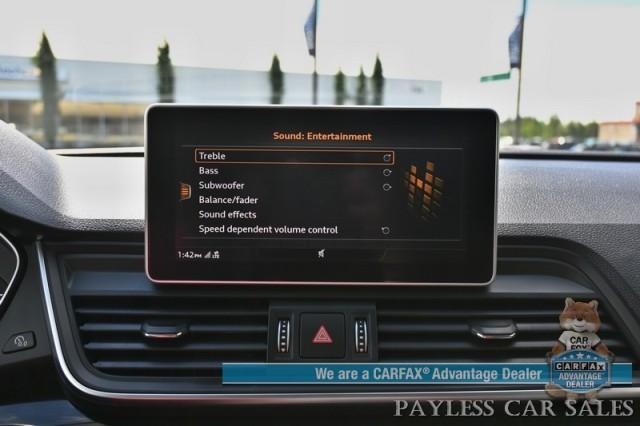 Photo of 2020 Daytona Gray Pearl Effect Audi Q5 e