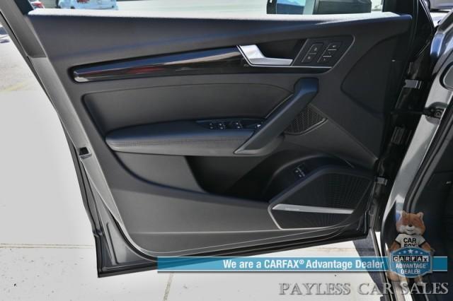 Photo of 2020 Daytona Gray Pearl Effect Audi Q5 e