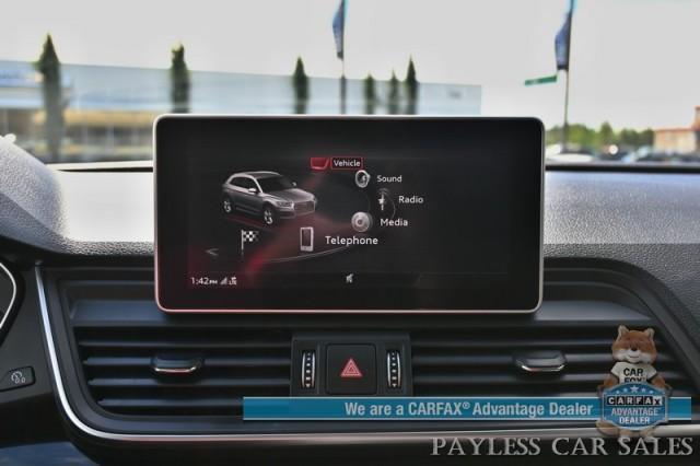 Photo of 2020 Daytona Gray Pearl Effect Audi Q5 e