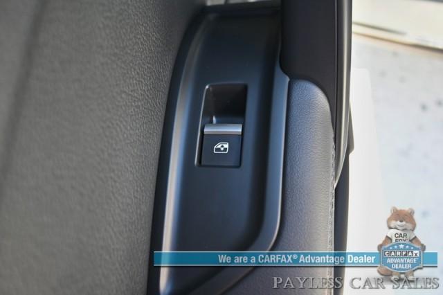 Photo of 2020 Daytona Gray Pearl Effect Audi Q5 e
