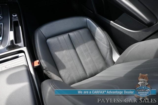 Photo of 2020 Daytona Gray Pearl Effect Audi Q5 e