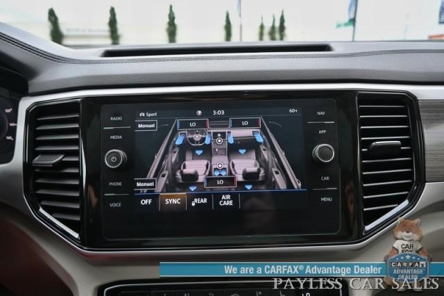 Photo of 2021 Deep Black Pearl Effect Volkswagen Atlas