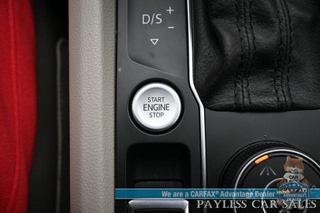Photo of 2021 Deep Black Pearl Effect Volkswagen Atlas