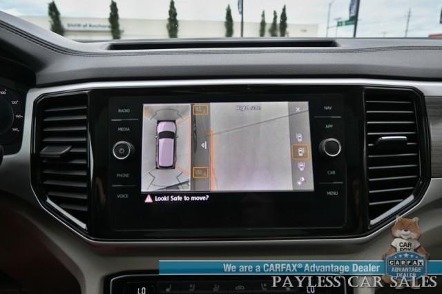 Photo of 2021 Deep Black Pearl Effect Volkswagen Atlas