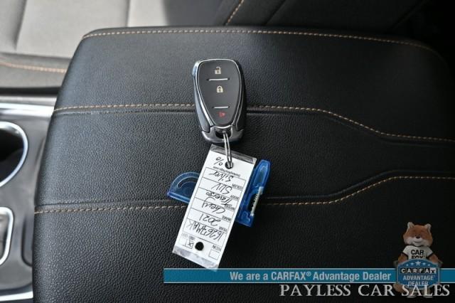 Photo of 2021 Silver Ice Metallic Chevrolet Traverse