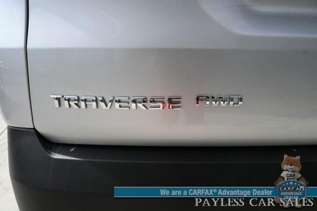 Photo of 2021 Silver Ice Metallic Chevrolet Traverse