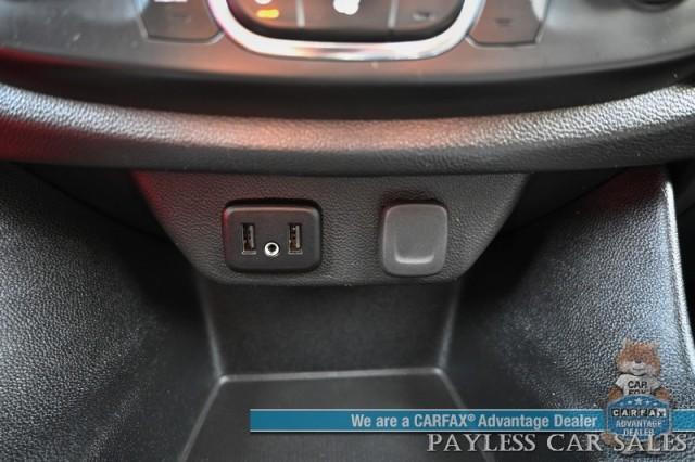 Photo of 2021 Silver Ice Metallic Chevrolet Traverse
