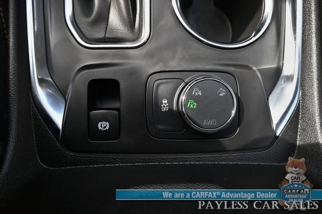 Photo of 2021 Silver Ice Metallic Chevrolet Traverse