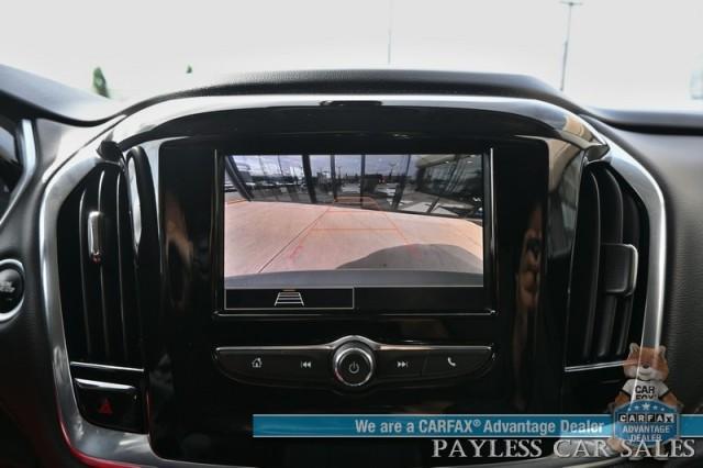 Photo of 2021 Silver Ice Metallic Chevrolet Traverse