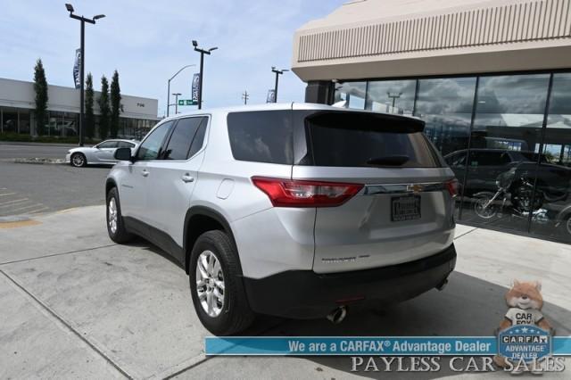 Photo of 2021 Silver Ice Metallic Chevrolet Traverse