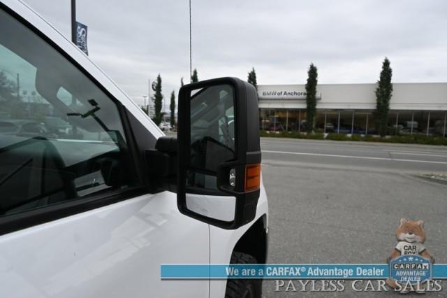 Photo of 2015 Summit White Chevrolet Silverado 2500