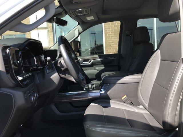 Photo of 2024 Summit White Chevrolet Silverado 2500