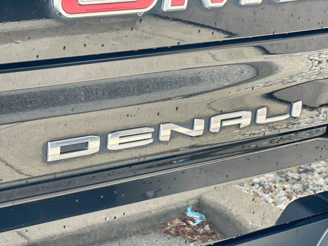 Photo of 2020 Onyx Black GMC Sierra 1500