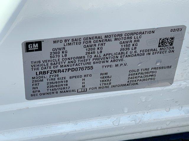Photo of 2023 Summit White Buick Envision