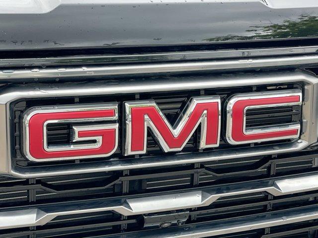 Photo of 2025 Onyx Black GMC Sierra 2500