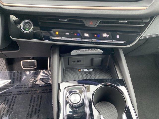 Photo of 2025 Summit White Buick Envision