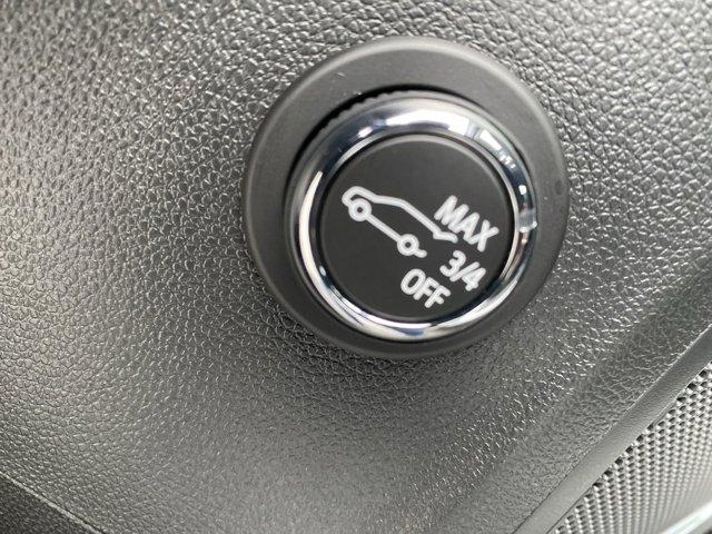 Photo of 2025 Summit White Buick Envision