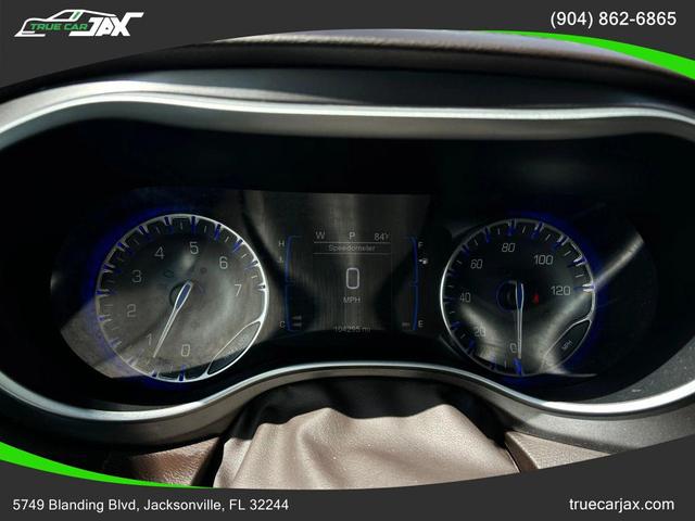 Photo of 2017 Tusk White Chrysler Pacifica