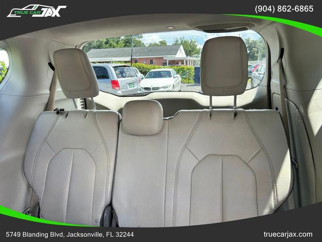 Photo of 2017 Tusk White Chrysler Pacifica