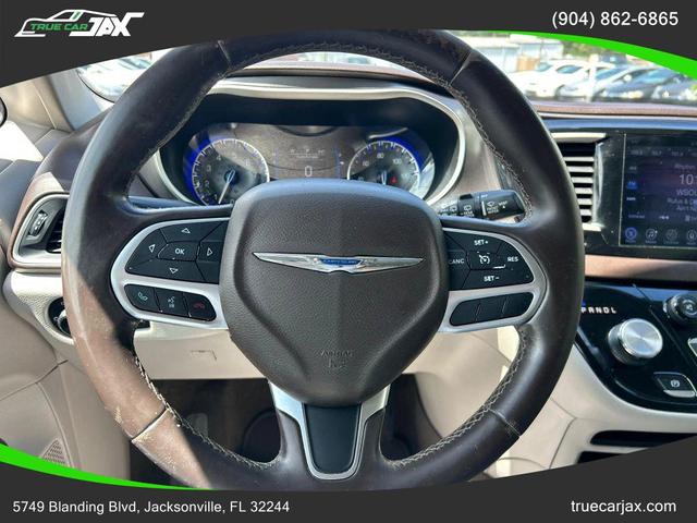 Photo of 2017 Tusk White Chrysler Pacifica