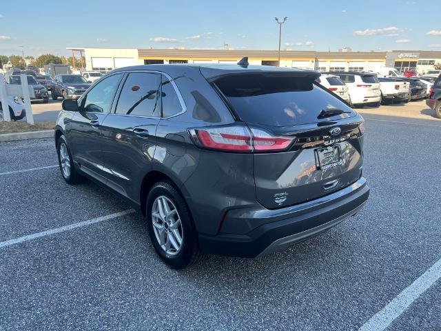Photo of 2024 CARBONIZED GRAY Ford Edge
