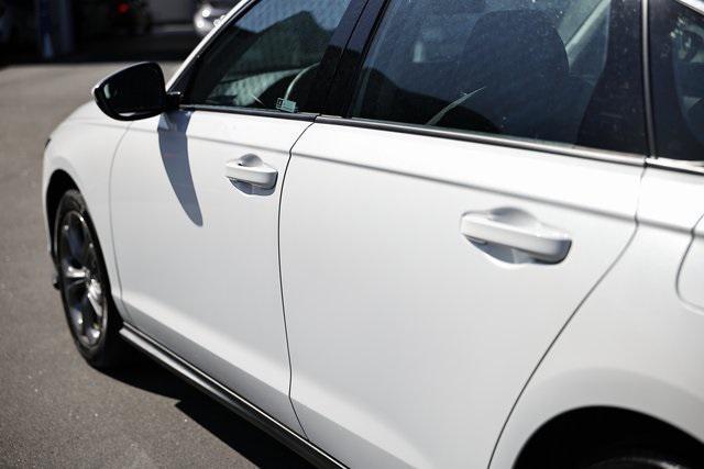 Photo of 2024 Platinum White Pearl Honda Accord