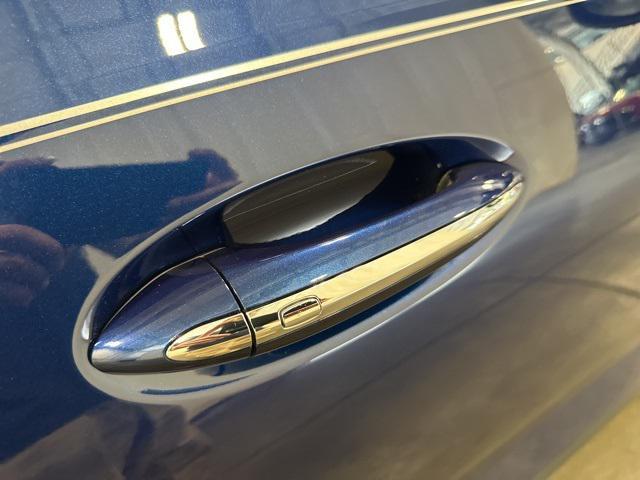 Photo of 2023 Sapphire Metallic Buick Encore GX