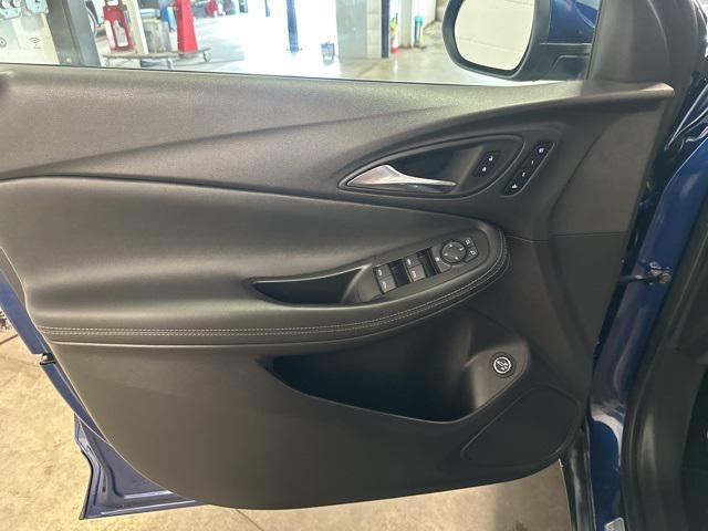 Photo of 2023 Sapphire Metallic Buick Encore GX