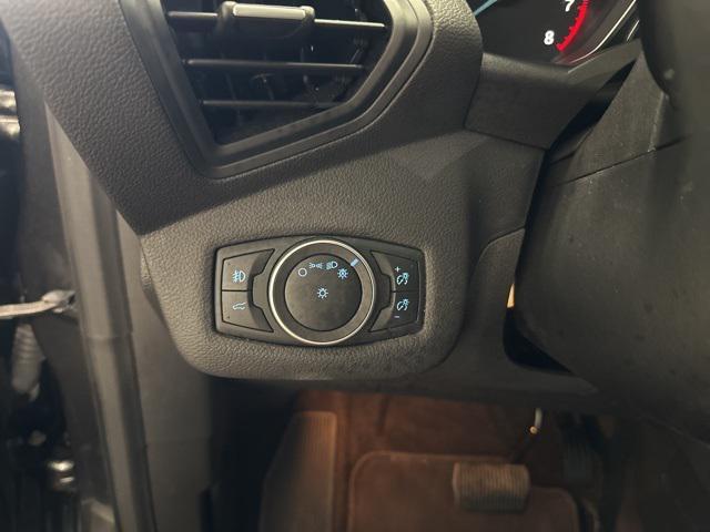 Photo of 2019 Magnetic Metallic Ford Escape