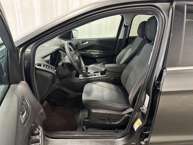 Photo of 2019 Magnetic Metallic Ford Escape