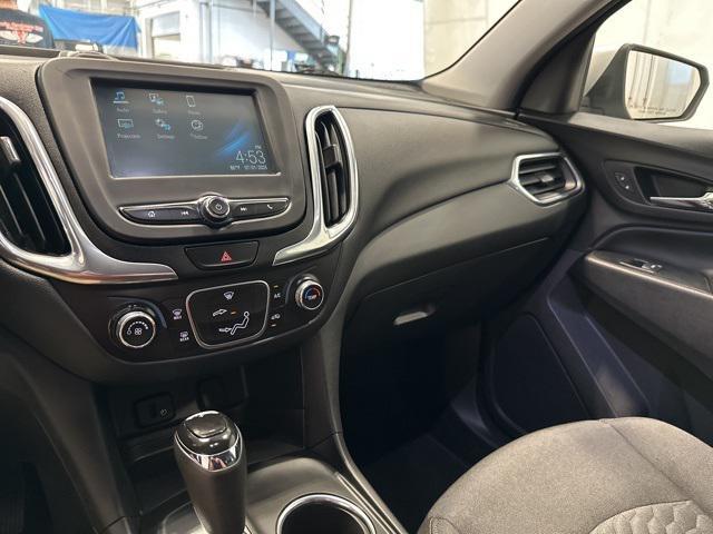 Photo of 2018 Silver Ice Metallic Chevrolet Equinox