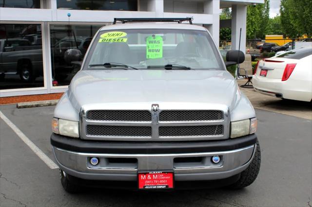 Photo of 2000 Silver Dodge Ram 2500
