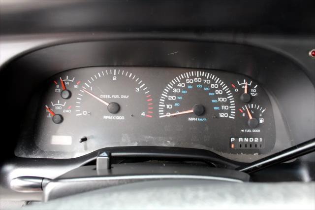 Photo of 2000 Silver Dodge Ram 2500